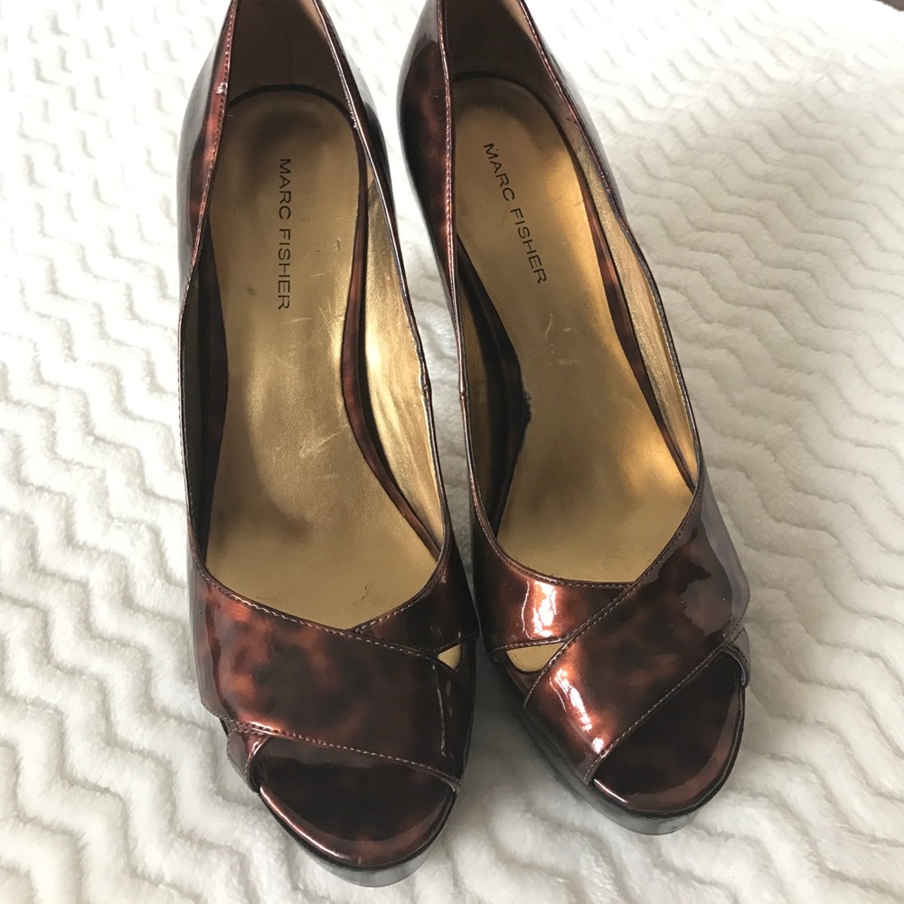 Marc Fisher Brown Tortoise Print Platform Heels Size 7.5 - Picture 2 of 8